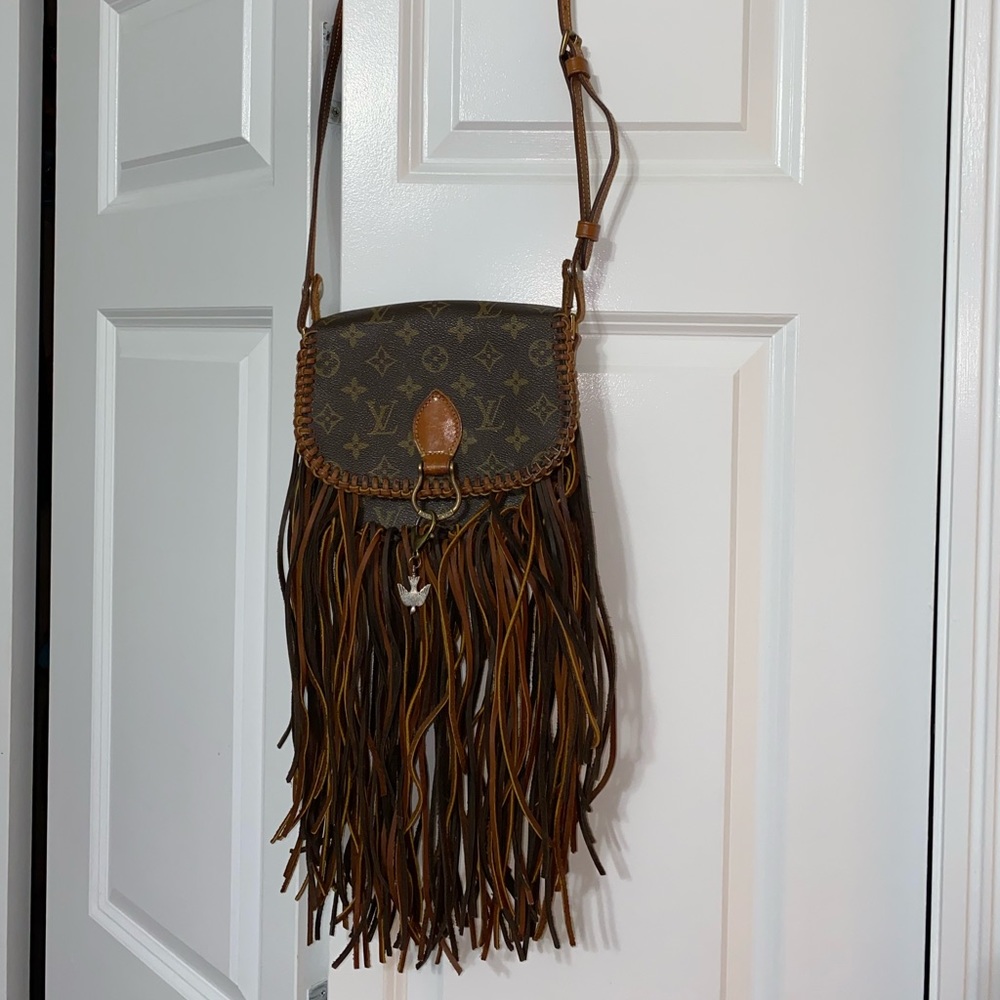 Authentic Louis Vuitton Small World Traveller